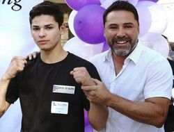 фото - Де Ла Хойя — о том, почему был вынужден писать Мэйуэзеру письма с угрозами