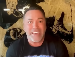 фото - Враг моего врага. В попытке набросить на Канело Де Ла Хойя сделал неожиданный шаг