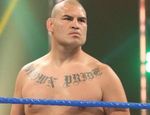 Конец рестлинг-карьеры? Бывший чемпион UFC Кейн Веласкес уволен из WWE