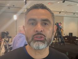 фото - «Ломаченко один из моих любимых бойцов». Роблес о бое Василия против Дэвиса