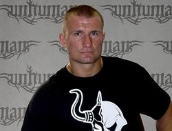 фото - Бывший чемпион M-1 в тяжёлом весе подписан в UFC