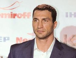 фото - Кличко и Фьюри должны начать переговоры не позднее 5 мая