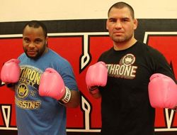 фото - Кейн Веласкес «благословил» Кормье на бой с Миочичем