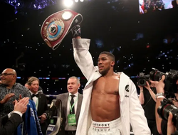 фото - Промоутер: Если нужно, Джошуа откажется от титула WBO и боя с Усиком