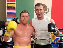 фото - «Не потряс ни разу». Александр Гвоздик детально о спаррингах с Канело