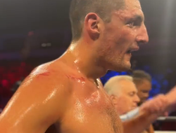 фото - Проспект-супертяж Роберта Гарсии падал, спорно побил гейткипера: видео