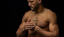 Бой Моррель – Хатаев на грани срыва. Уже ищут замену