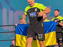 фото - Усик, Дюбуа и Беринчик: открытая тренировка боксёров во Вроцлаве — видео