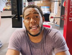 фото - «С Усиком Джошуа не сможет быть лучшим боксёром». Аргументы от Майкла Хантера