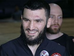 фото - Артур Бетербиев озвучил дальнейшие планы: бой с Биволом, крузервейт и хэвивейт