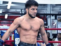 фото - Золото ОИ, титулы, девушка. Что Сехудо готов поставить на бой с Волкановски