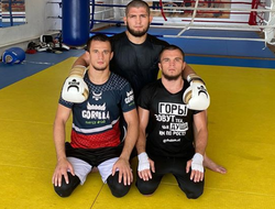 фото - Хабиб продолжает тренировки, Гарсиа о бое с Кэмпбеллом, Кличко вернулся в памятное место — соцсети 