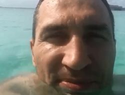 фото - Кличко рассекает по волнам на доске и радуется, что рядом нет Бриггса — видео