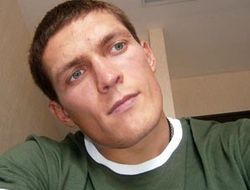 фото - Усик после боя с Мчуну: Чуть-чуть прилетело, но это не страшно — видео