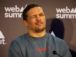 фото - Менеджер Усика: «Летим в Лондон не для того, чтобы посмотреть Фьюри-Чисора 3»