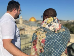 фото - Флойд Мейвезер отправил личный самолёт в Израиль. Загрузил едой и бронежилетами