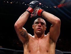 фото - Витор Белфорт передумал, остаётся в UFC