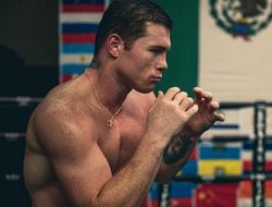 фото - Канело Альварес против Давида Бенавидеса. Рассуждает Роберт Гарсия