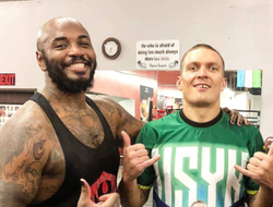 фото - «Он всегда находит путь к победе». Бой Усик–Фьюри глазами тренера Уайлдера