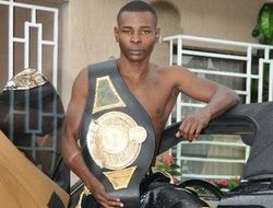 фото - Ригондо упорствует перед выходом на Ломаченко: Побеждают не габариты, а бойцы