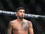 Петтис деклассировал Бандехаса, Пико задушил Хэтли — результаты Bellator 242