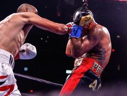 фото - Хосе Бенавидесу подарили ничью в бою с Франсиско Торресом