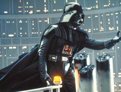 фото - Вести из соцсетей: боевик Емельяненко, Льюис отбивается от детей и Люк «Я — твой отец» Кэмпбелл