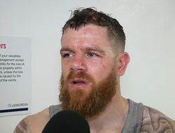 фото - Ронявший Бетербиева Джонсон дал прогноз на бой с Биволом