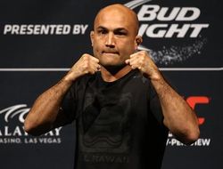 фото - Бой Би-Джей Пенна возглавит шоу UFC в октябре