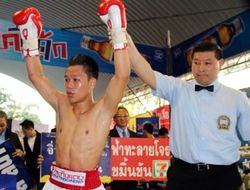 фото - Кьятниват взял «временный» титул в яркой драке с Леброном