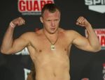 Взвешивание Bellator 114: Александр Шлеменко – Бреннан Уорд