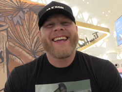 фото - Нганну вышел на бой с Феррейрой с травмой — детали от тренера