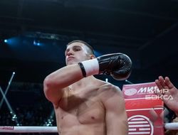 фото - «Турнир восьмерых»: Лубковичу отдали победу над Мэйфилдом