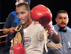 фото - Ансельмо Морено подписал контракт с Golden Boy