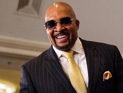 фото - Нет никого на уровне Джервонты Дэвиса, включая Лопеса и Ломаченко — промоутер