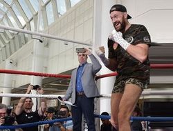 фото - Фьюри нашёл ключ к жизни, Цзю проверил здоровье, как Джошуа рубился с Меджидовым — соцсети