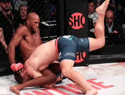 фото - Bellator 281. Сторли победил Пейджа и взял полутитул, Эдвардс уничтожил Мачиду: видео