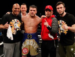 фото - Менеджер — о поединке за вакантный титул IBF между Деревянченко и Джейкобсом