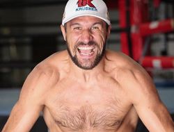 фото - Сергей Ковалёв победил Элейдера Альвареса