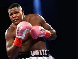 фото - «Кинг Конгу» Ортису подобрали оппонента, выступит в андеркарде у Уайлдера и Фьюри