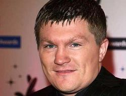 фото - Хэттон сомневается в успехе Амира Хана в бою против Мэнни Пакьяо