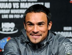 фото - Маркес: Альварес не станет лучшим, пока не побьёт кого-то вроде Головкина