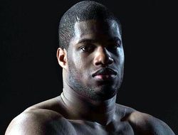 фото - Проспект супертяжёлого веса Дэниел Дюбуа сразится с экс–военным, ныне каменщиком