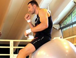 фото - Кличко: У Фьюри травма? Значит, верну свои пояса чуть позднее