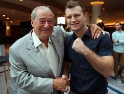 фото - Джефф Хорн требует признания, ждёт предложения объединить титулы