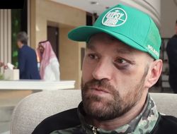 фото - Усик обратился к Фьюри. Тот ответил: «Ты получишь следующий»