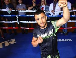 фото - Боб Арум — о дате реванша между Ломаченко и Лопесом