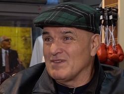 фото - Отец Фьюри рассказал историю, как Тайсон пытался подарить ему дорогущий Rolls-Royce