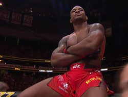 фото - Алмейда растерзал Романова на UFC 302