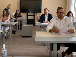 фото - Усик поступил в универ, Бриедис прилетел на финал, Тактаров рекомендовал забыть его имя — соцсети 